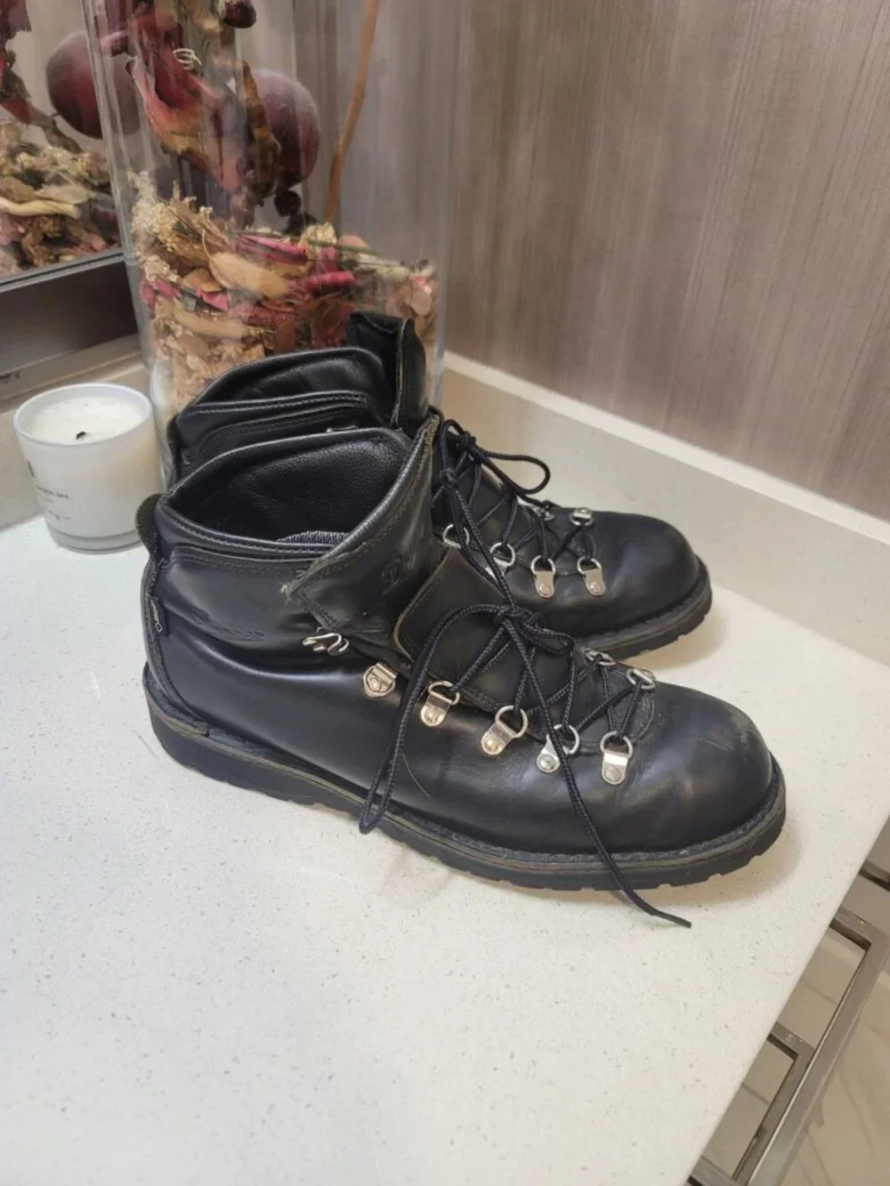 Danner Mountain Pass Black Glace GoreTex Hiking Boots Men's Sz 11.5 USA Rugged